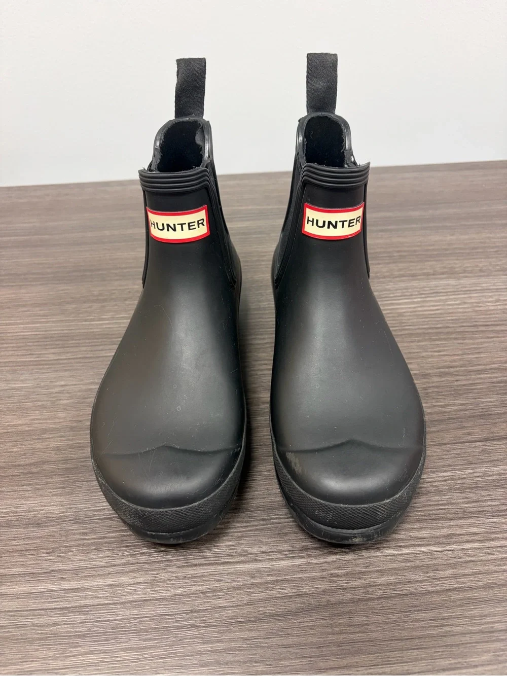 Hunter Women’s Black Chelsea Rain Boot - Size 7